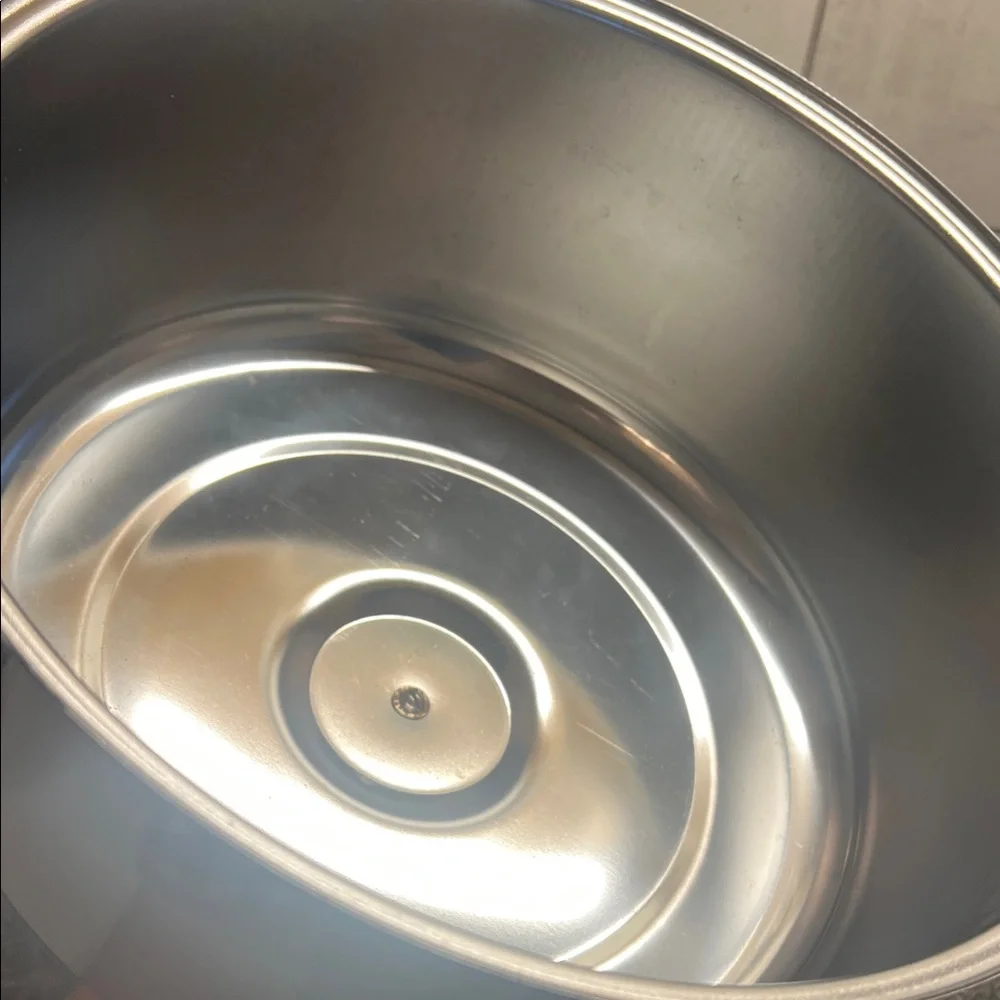 Vintage 11” Chrome Cake Dome with Black Knob. Glass dish.  Fresh foods